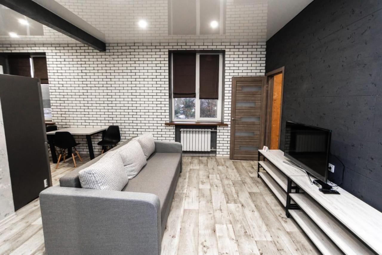 Loft Apartment On Svobody นิปโปรเซอร์เซียนสกาย ภายนอก รูปภาพ